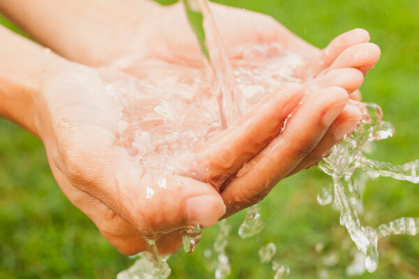 How Clean-Filtered Water Benefits Your Hair and Skin?